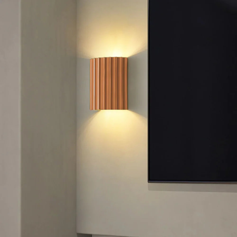 Minimalist Wall Lamp – Soft Ambient Light for Modern Homes