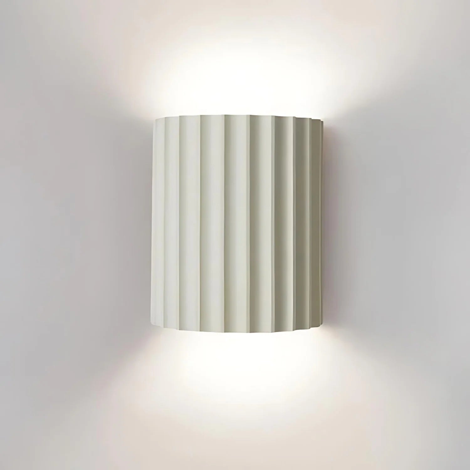 Minimalist Wall Lamp – Soft Ambient Light for Modern Homes