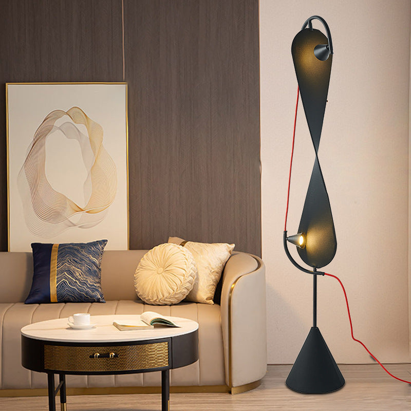 Modern Artistic Floor Lamp – Black Sculptural Standing Light
