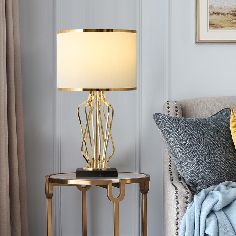 Luxury Gold Table Lamp – Modern Bedside & Living Room Lighting