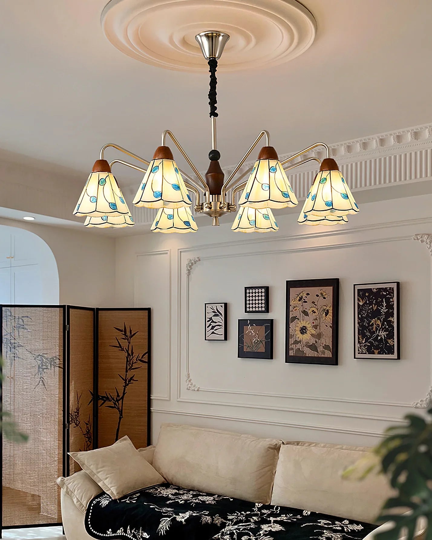 Classic Tiffany Chandelier – Vintage Floral Stained Glass Light