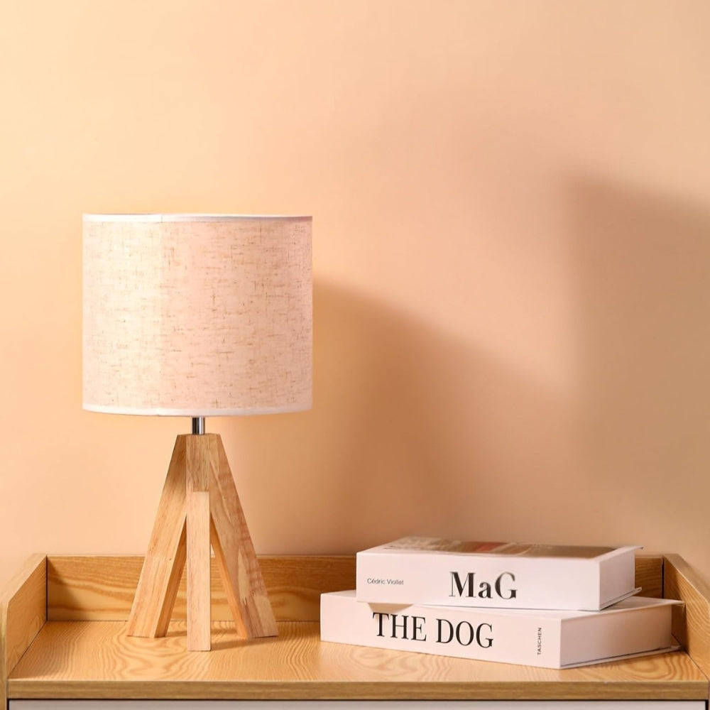 Minimalist Table Lamp with Elegant Tripod Stand