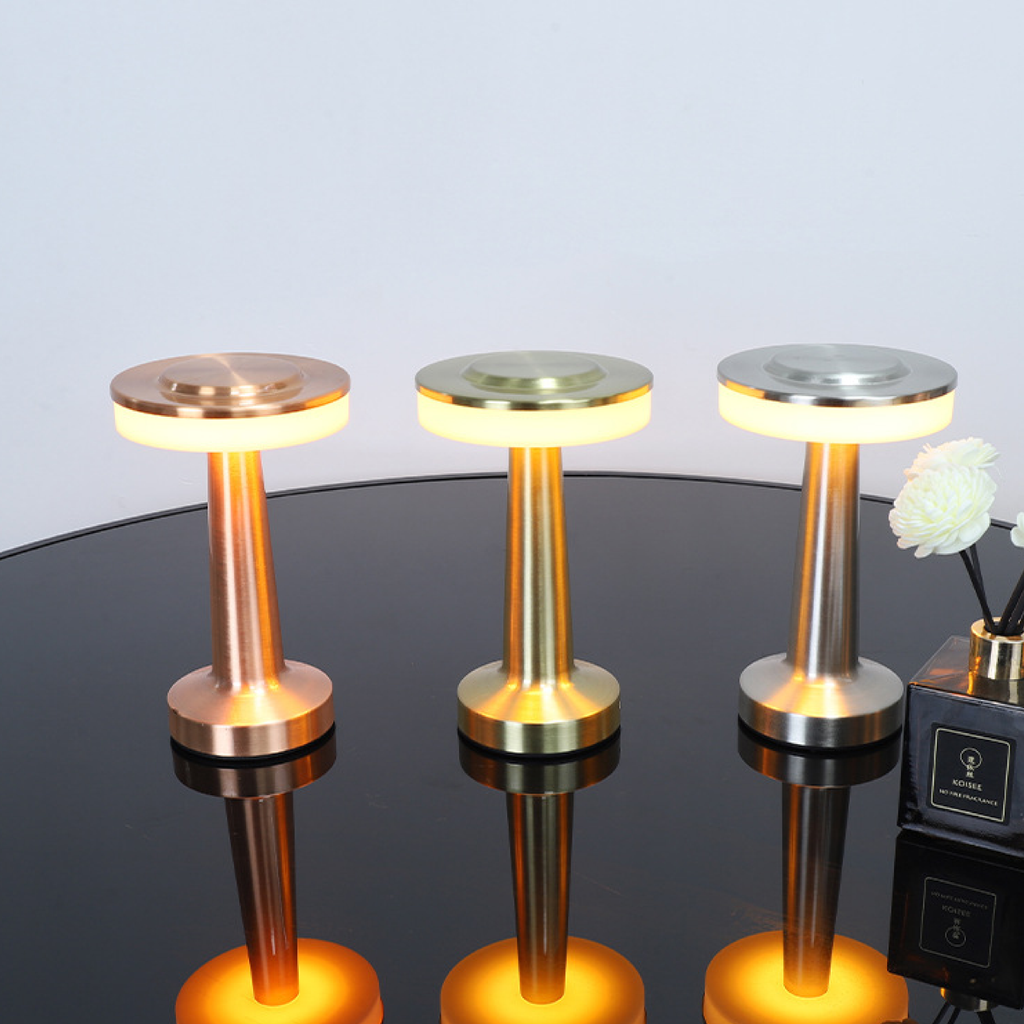 Metal Table Lamp – Modern Elegant Decorative Lighting