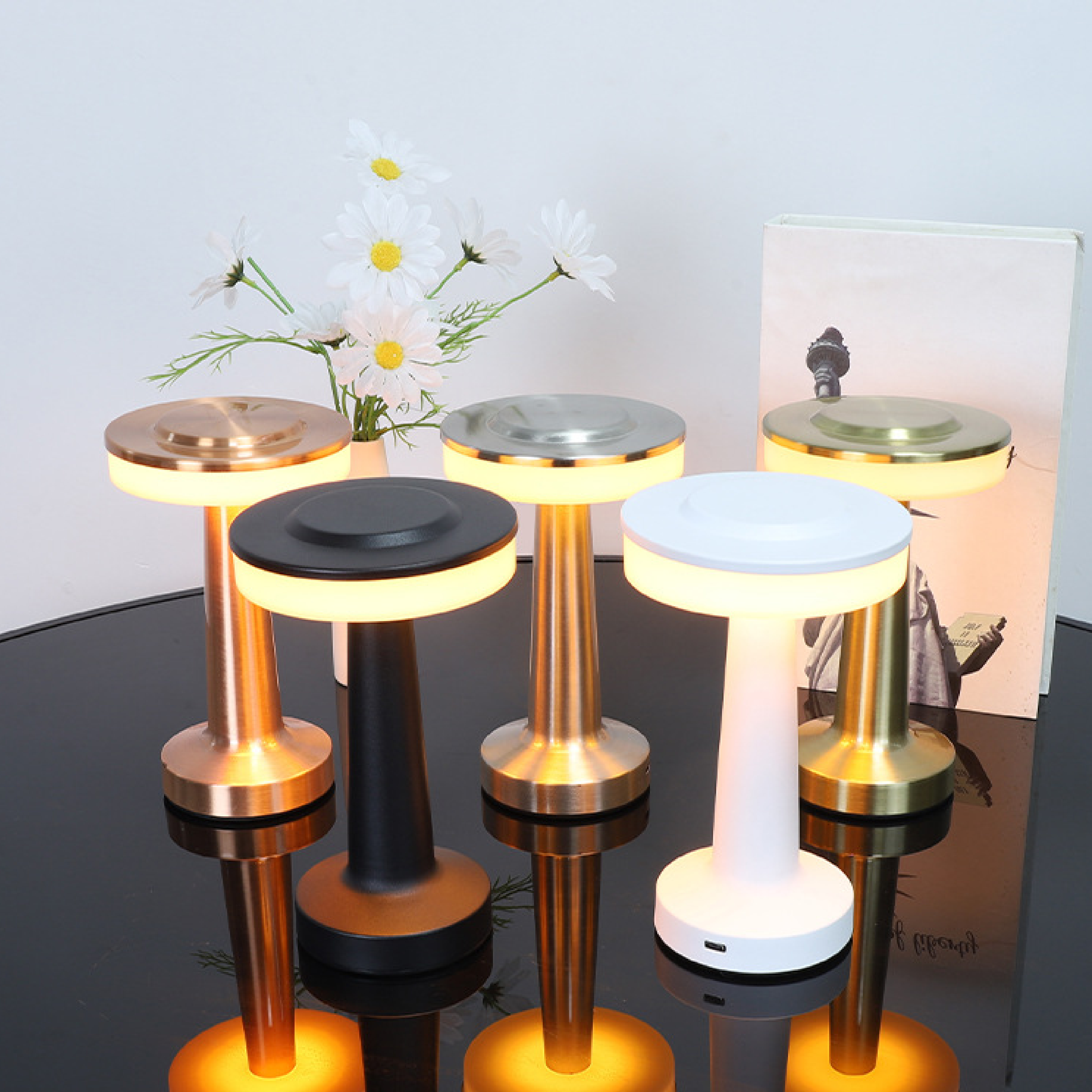 Metal Table Lamp – Modern Elegant Decorative Lighting